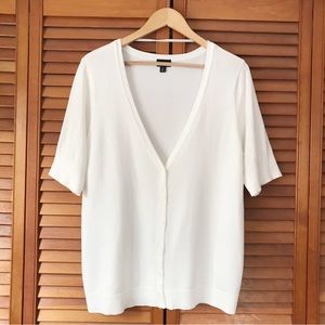 Torrid Ivory Cream Short Sleeve Button Up Cardigan Sweater Top Rayon V-Neck